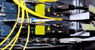Заказать монтаж сетей в Балахне. Обслуживание ПК, ремонт от 307 руб